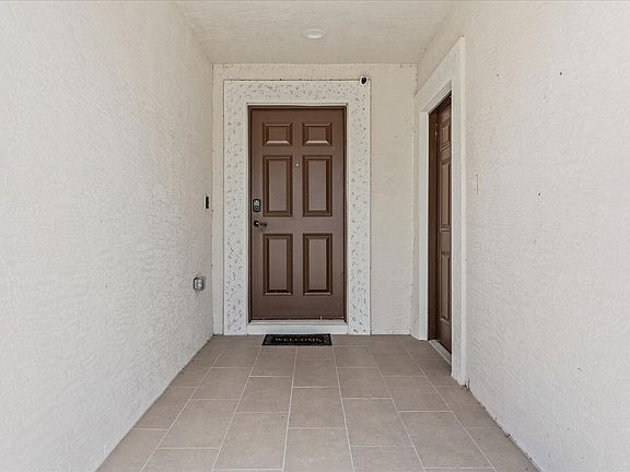 5th image of 14533 Dulce Avenue