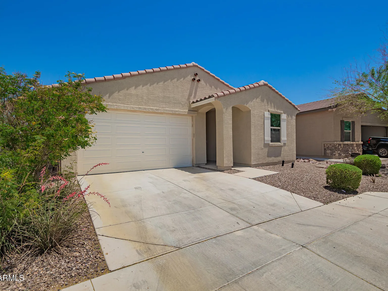 3 bed, 2.0 bath, 1610 sqft, $2,200 — Photo 3