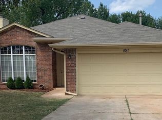 1011 Dustin Dr, Edmond, OK 73003