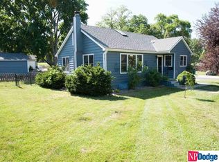 604 S Madison St, Papillion, NE 68046
