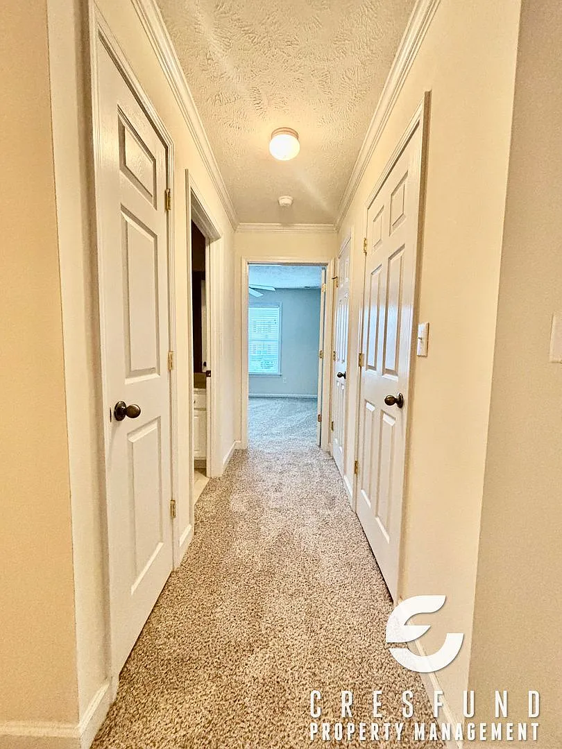 2 Bed, 2 Bath - Brand New Carpet Ready For Move In Today! — Photo 4