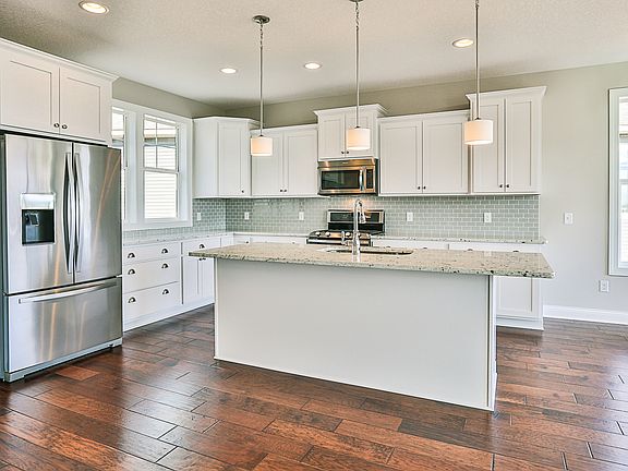 5th image of 9057 Jade Cir N