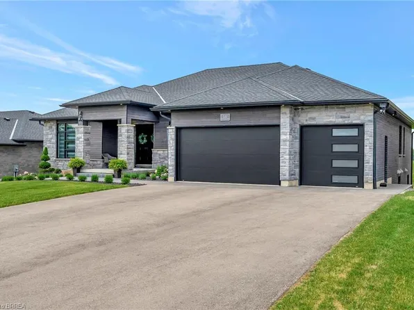 14 Hudson Dr, Brantford, ON N3T 5L7
