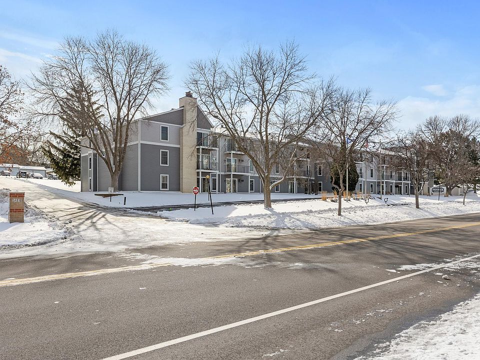 1st image of 14182 Pennock Ave #106