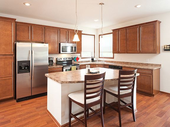 3rd image of 1703 Basswood Ct