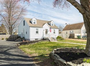 135 Walton St, Edison, NJ 08817