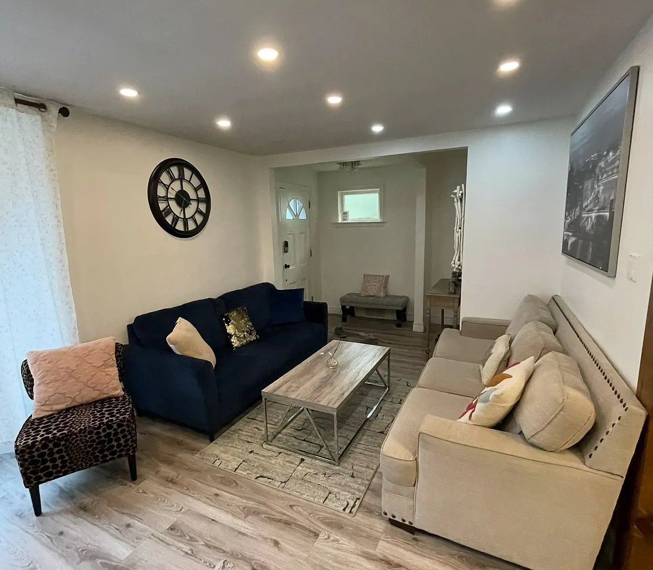 3 bed, $2,800 — Photo 2