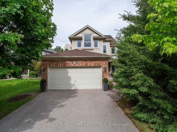 858 Sandcherry St, London, ON N6H 5V1