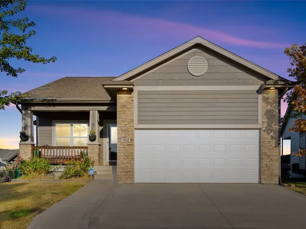 312 SW Carriage Dr, Ankeny, IA 50023