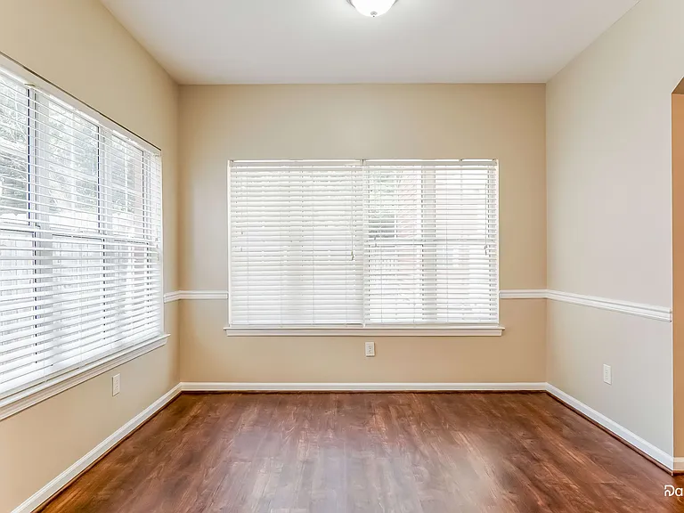 137 Daventry Dr — Photo 8