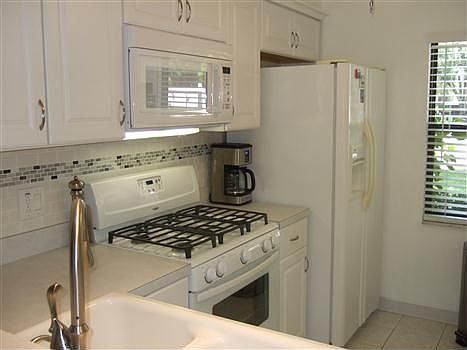 1st image of 1390 Mission Hills Blvd