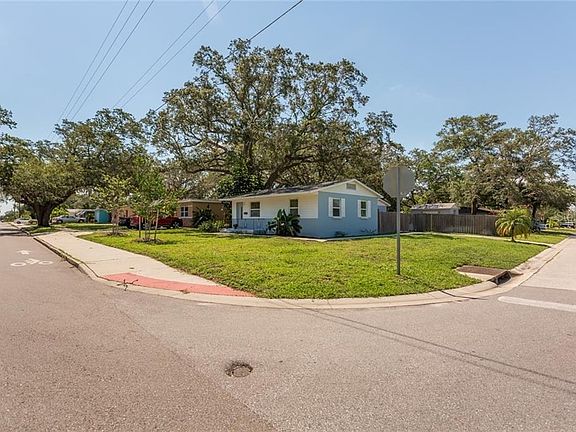 5th image of 4672 30th Ave N