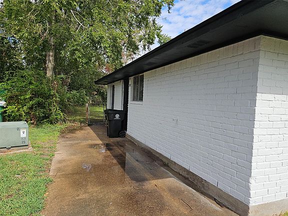 3rd image of 11023 Linvale Dr