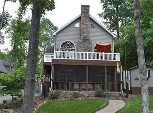 627 Shamrock Rd, New London, NC 28127