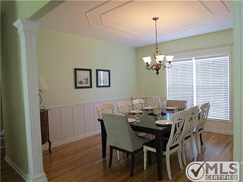 4th image of 429 Williamsport Dr
