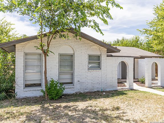 3rd image of 4406 SEABREEZE DR