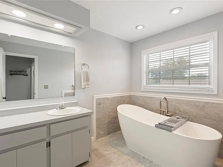 1925 Marla Ct — Photo 18