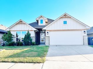 18237 Autumn Grove Dr, Edmond, OK 73012