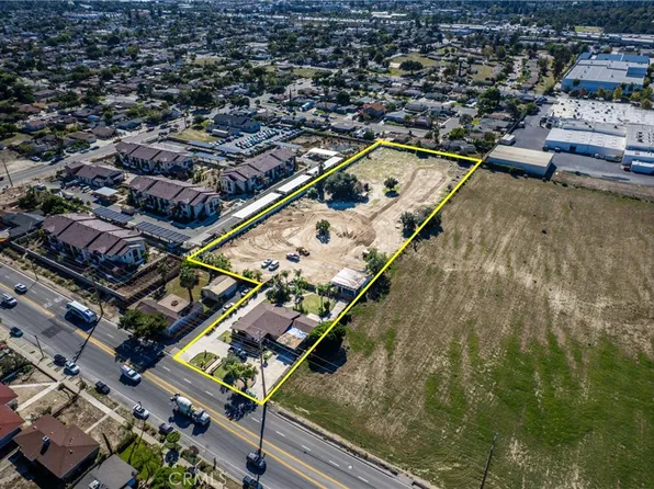 831 W Lugonia Ave, Redlands, CA 92374