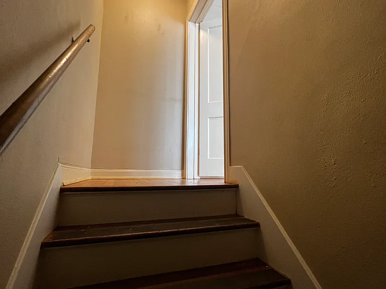 1403 Godwin St #1403 — Photo 3