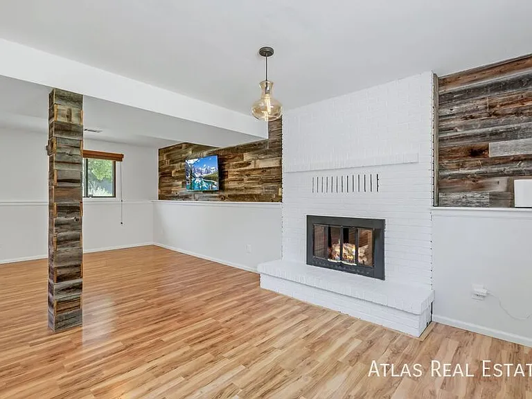 3243 Pepperwood Ln — Photo 9