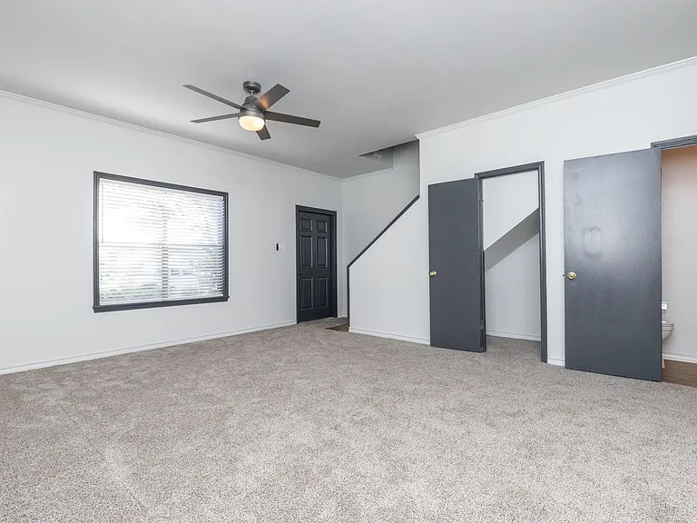 5501 Burnham Dr — Photo 7