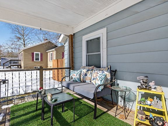 5th image of 1582 W South Line Dr