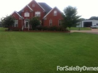 1990 Green Port Dr, Hernando, MS 38632