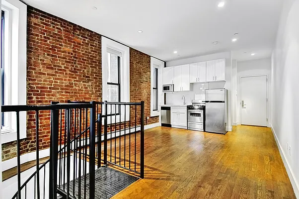 Rented by Nest Seekers International | media 2