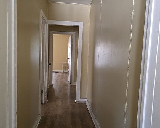 5th image of 176 E 6th St