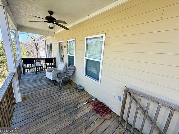 4th image of 101 Sunset Loop