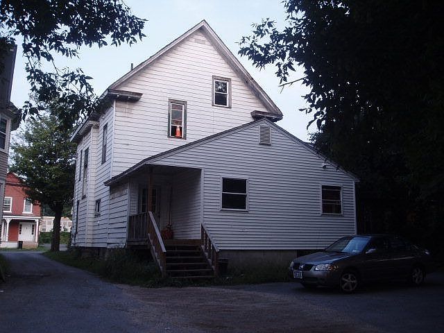 2nd image of 5090 S Catherine St