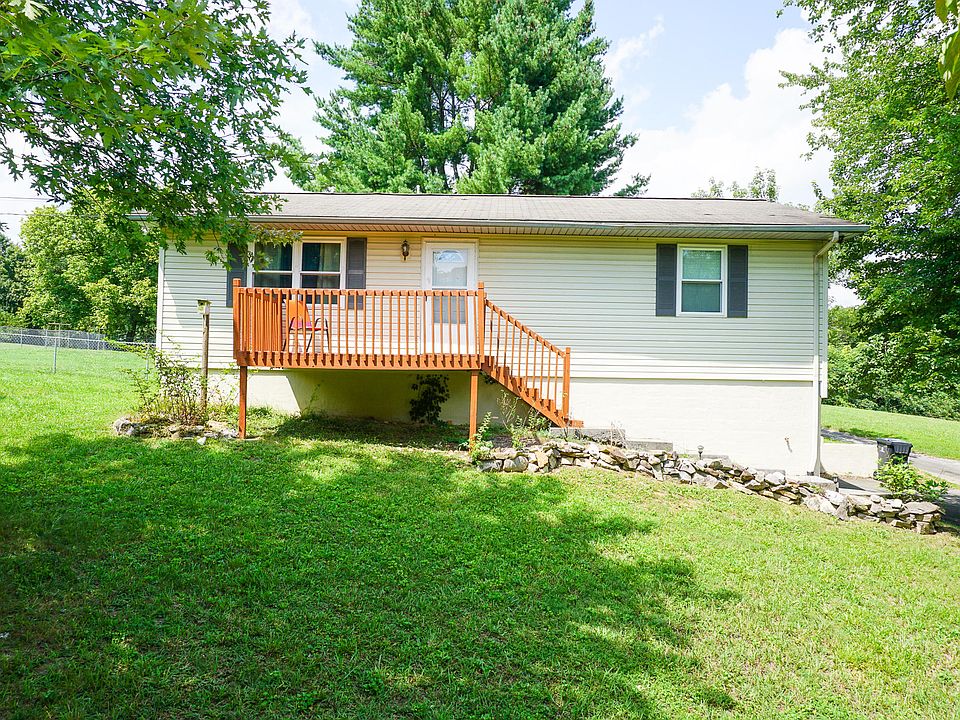 1st image of 7027 Seaver Dr