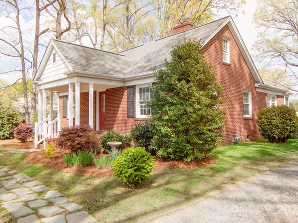 920 N 6th St, Albemarle, NC 28001