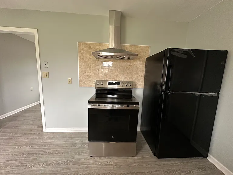 120 Buchanan St — Photo 8