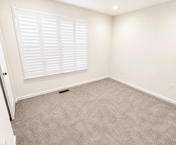 102 Doctrine Dr — Photo 7
