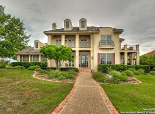 420 Paradise Point Dr, Boerne, TX 78006