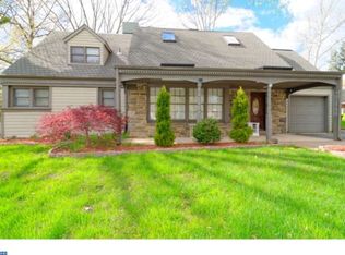 3156 Manor Rd, Huntingdon Valley, PA 19006