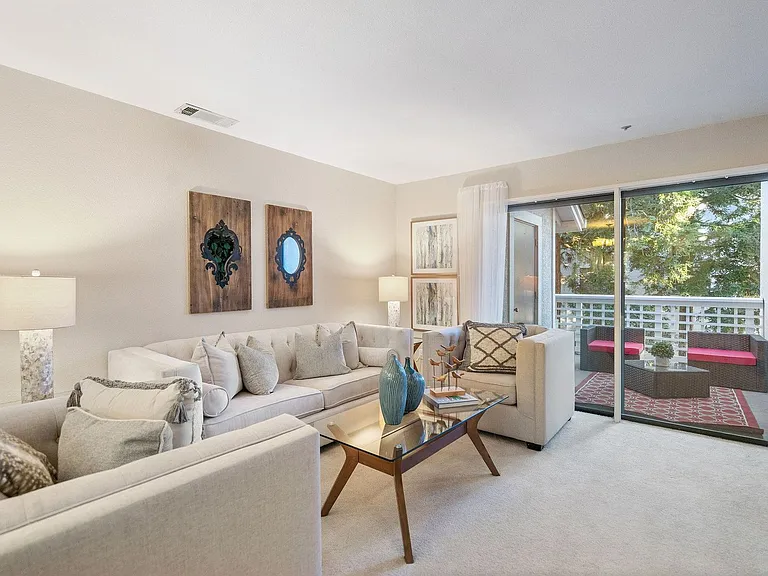 2600 Oak Rd #296 — Photo 5