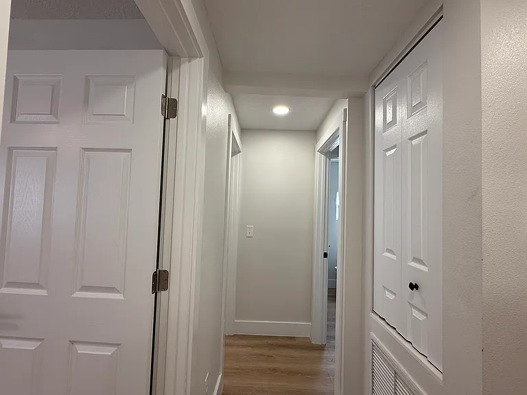 819 Franklin Ave — Photo 12