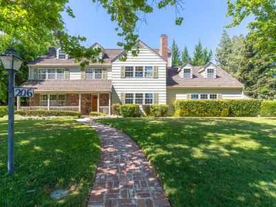 206 Los Robles Way, Woodland, CA, 95695