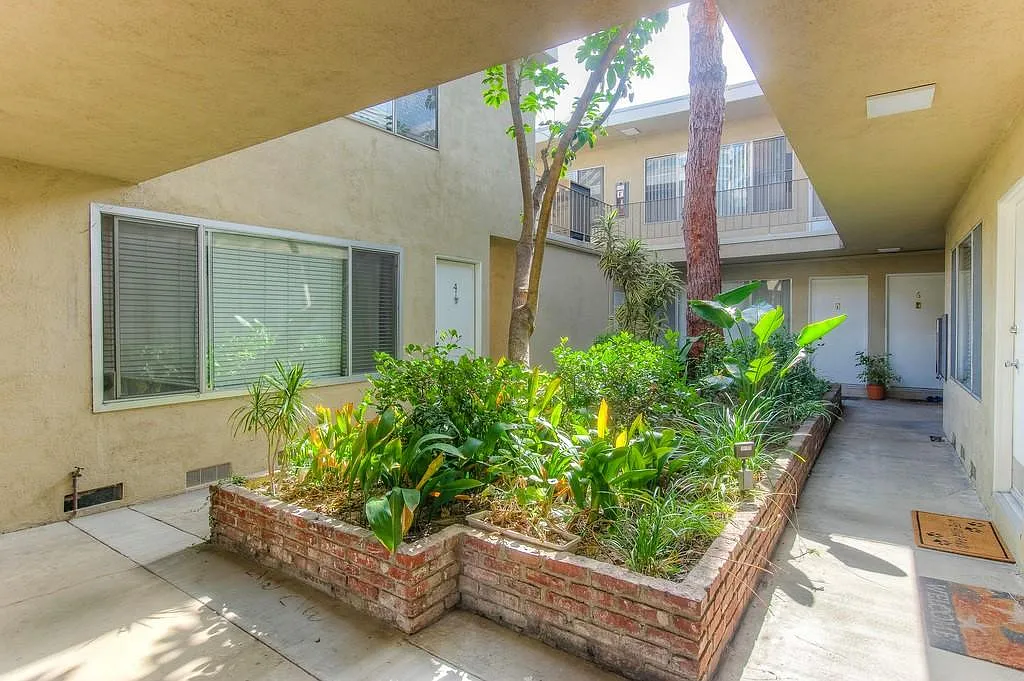 Building Photo - 12424 Texas Ave