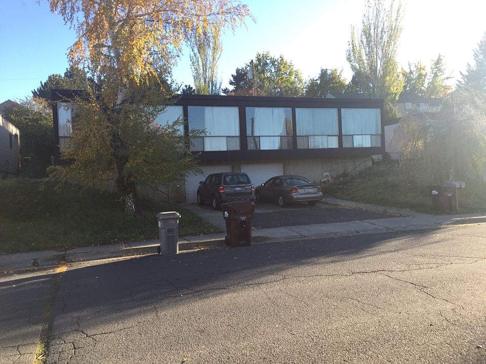 1st image of 223 NW Ann St