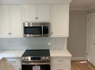 51 Park Pl #51, New Canaan, CT 06840