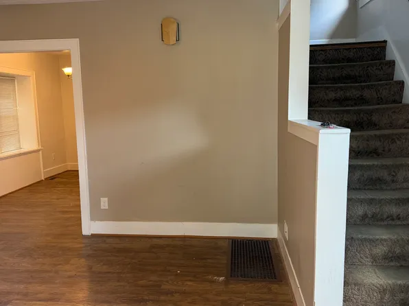 685 Brown St, Akron, OH 44311