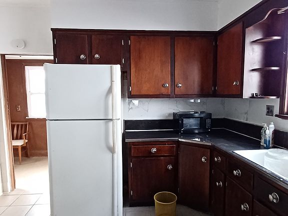 3rd image of 33 Center St #2