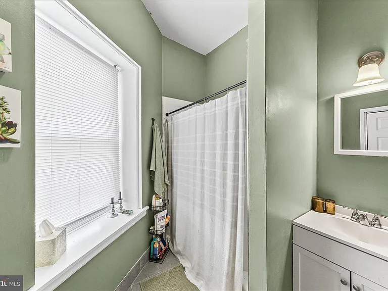 3517 Indian Queen Ln — Photo 24