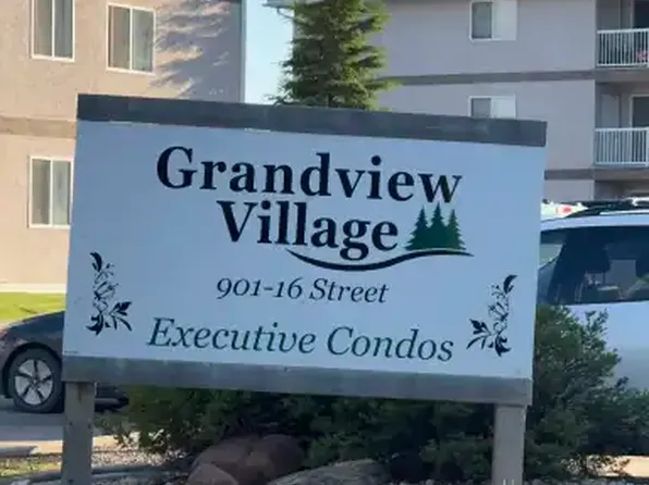901 16th St #3404, Cold Lake, AB T9M 0C3