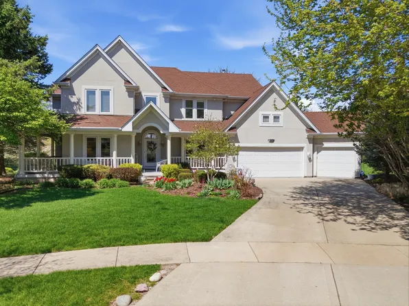 2804 Royal Saint Georges Ct, St Charles, IL 60174