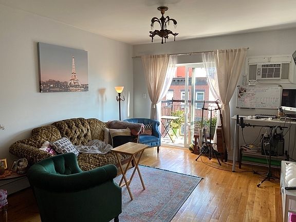 2nd image of 257 15th St #41